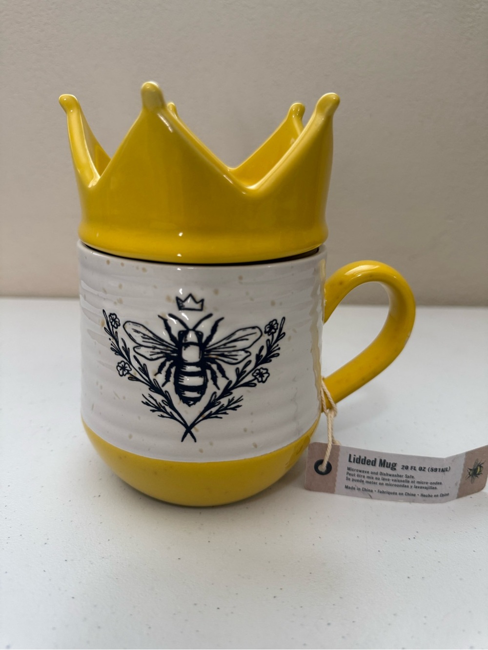 Queen Bee Mug with Lid and Pasty Holder